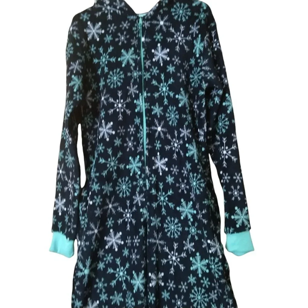 BODY CANDY WOMEN'S LARGE ONE PIECE HOODED PLUSH PAJAMAS SNOWFLAKES ZIP UP